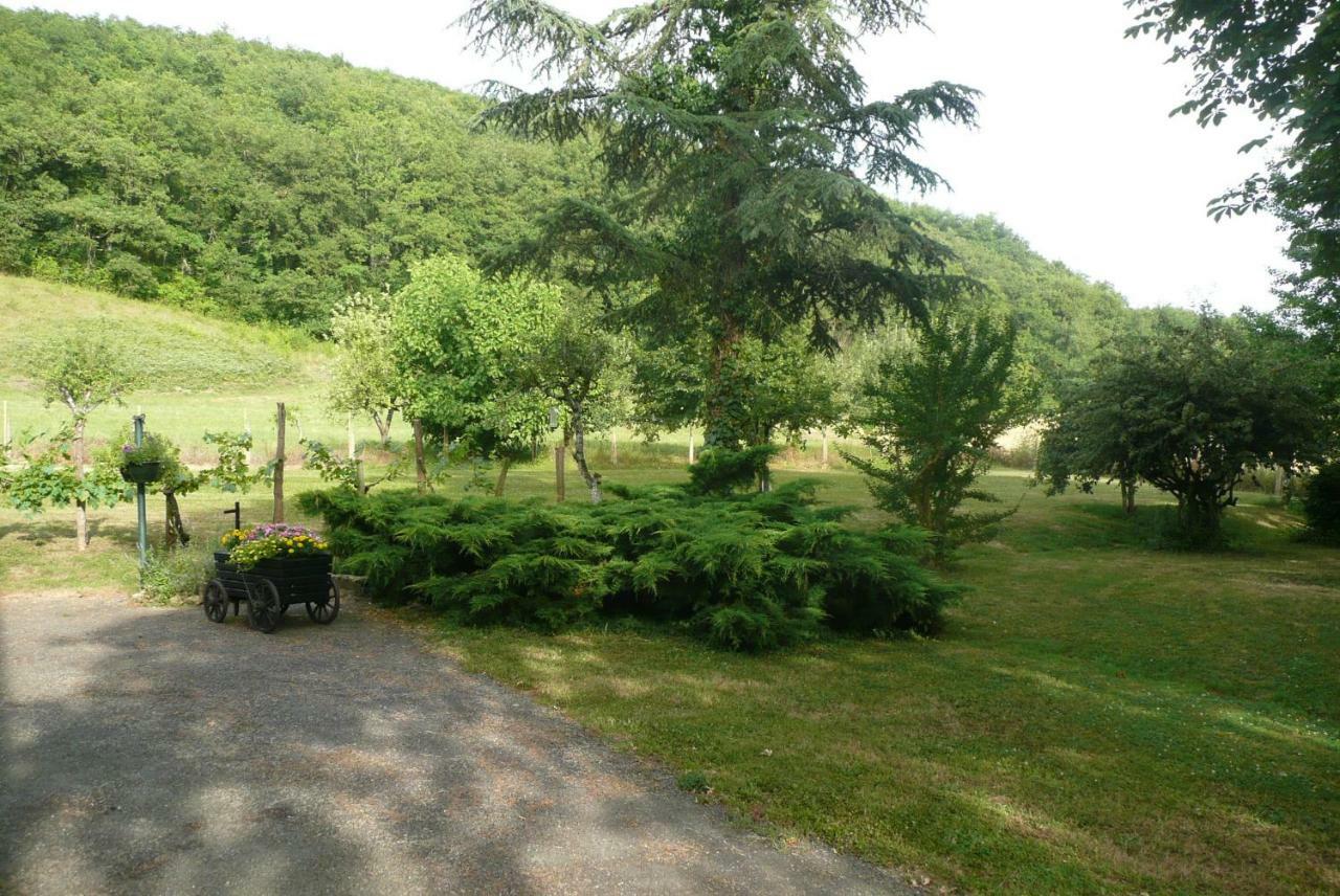 Domaine Serrot Saint-Elix-Theux Exteriör bild