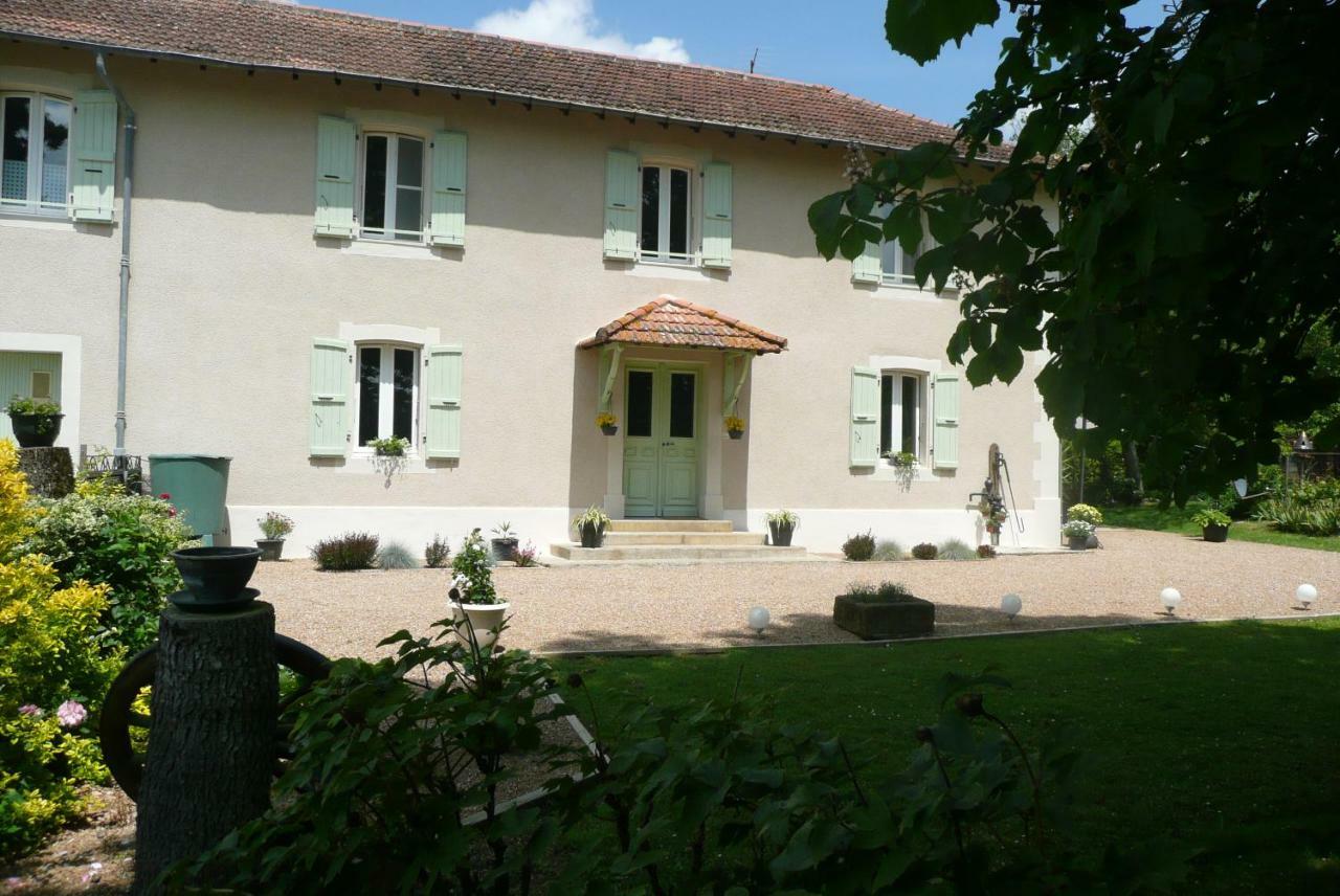 Domaine Serrot Saint-Elix-Theux Exteriör bild